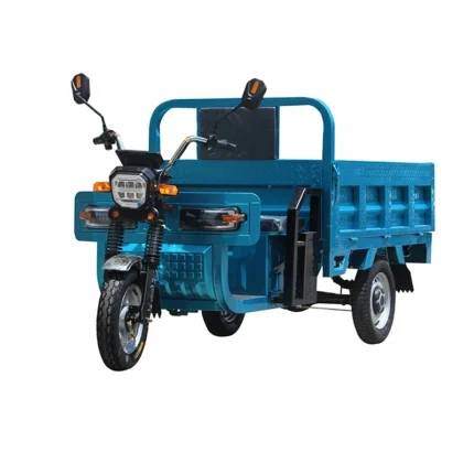 Three-wheeled electric battery vehicle for pulling goods, large agricultural tricycle for household use
